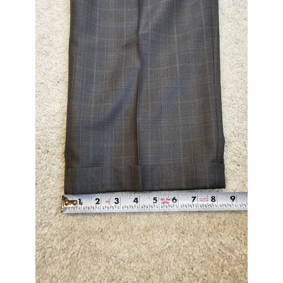 Roundtree & Yorke Men's Dress Pants 38x30 Gray Windowpane Pleated Cuffed Hem - Picture 6 of 9